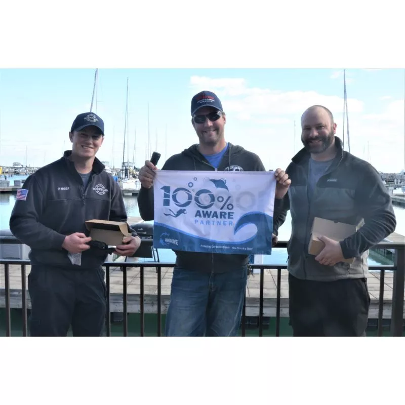 Burnham Harbor Yacht Club-Dive Against Debris Specialty